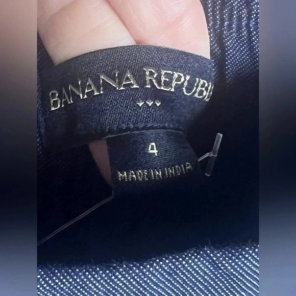 Banana Republic chambray skirt - Picture 3 of 6